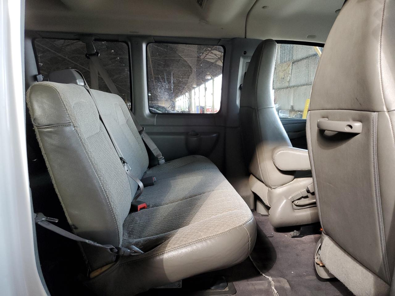 2019 Chevrolet Express VIN 1GAZGPFGXK1367770 Copart auction photo, normal wear damage thumbnail 11