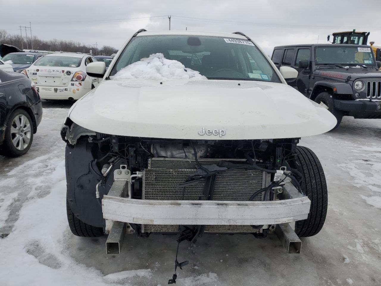 2020 Jeep Compass VIN 3C4NJDBB8LT239621 Copart auction photo, front end damage thumbnail 5