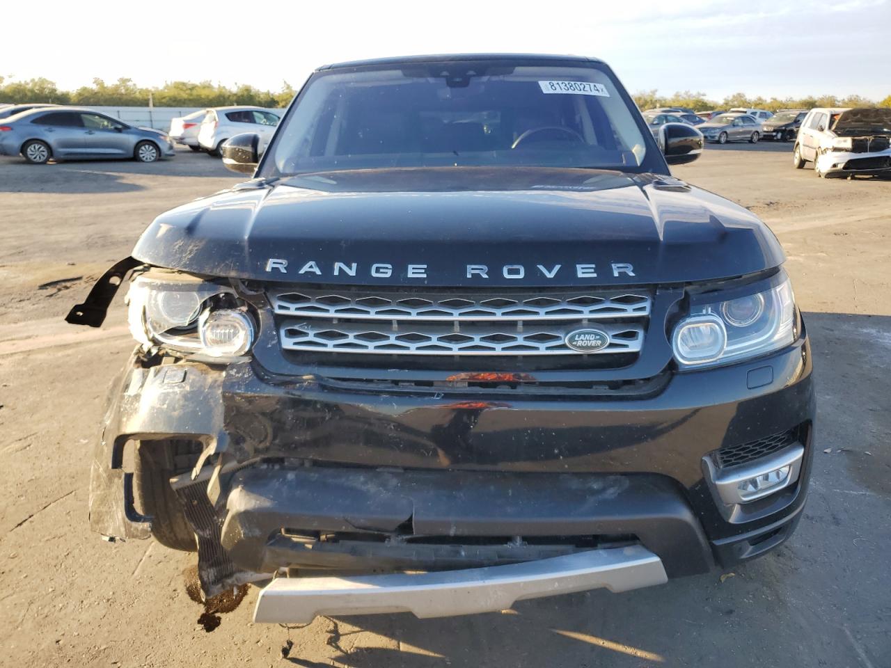 2017 Land Rover Range Rover VIN SALWR2FV2HA693490 Copart auction photo, front end damage thumbnail 5