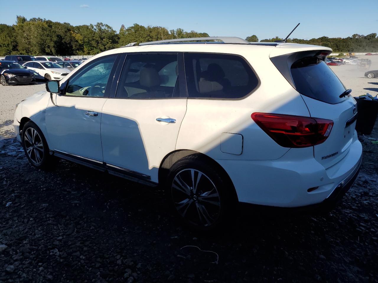 2017 Nissan Pathfinder VIN 5N1DR2MN0HC600158 Copart auction photo, front end / top/roof damage thumbnail 2