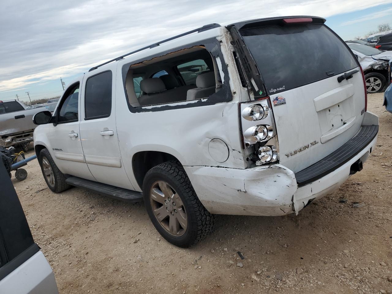 2007 GMC Yukon VIN 1GKFC16J87J300661 Copart auction photo, rear end damage thumbnail 2