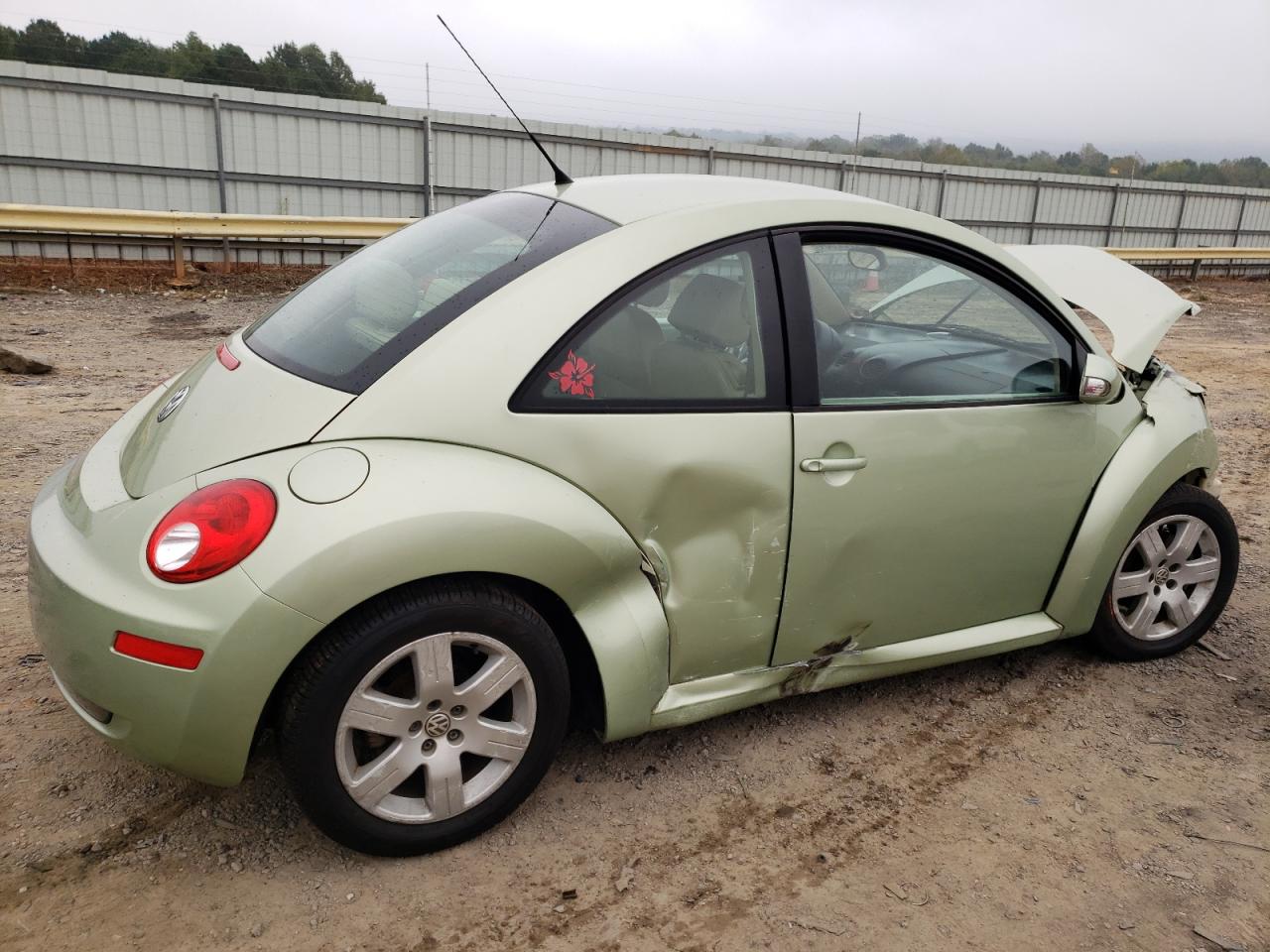 2007 Volkswagen Beetle VIN 3VWPW31C37M513416 Copart auction photo, front end / side damage thumbnail 3