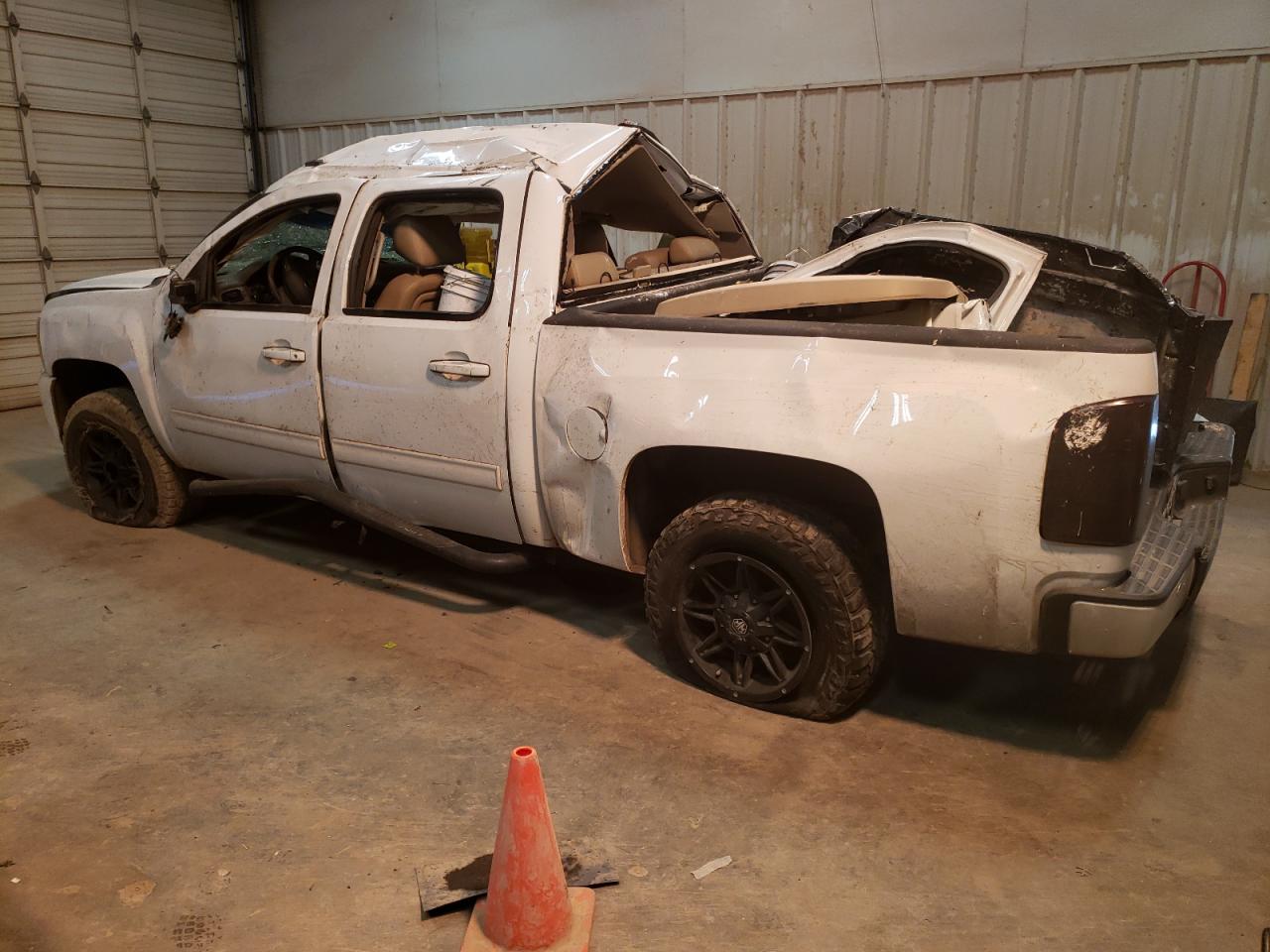 2012 Chevrolet Silverado VIN 3GCPKTE72CG107888 Copart auction photo, rollover / hail damage thumbnail 2