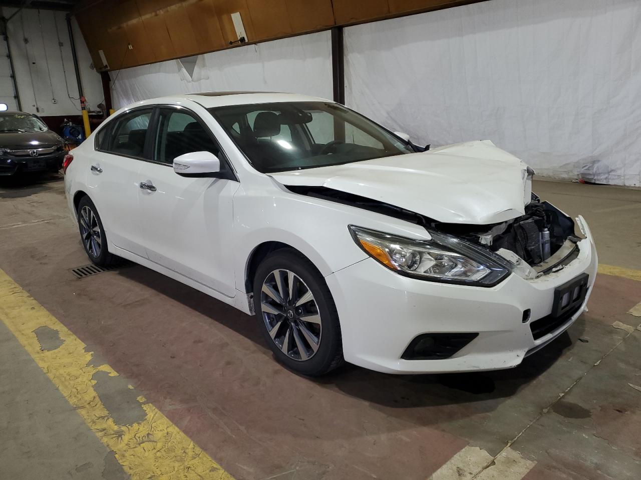 2016 Nissan Altima VIN 1N4AL3AP3GC267978 Copart auction photo, front end damage thumbnail 4