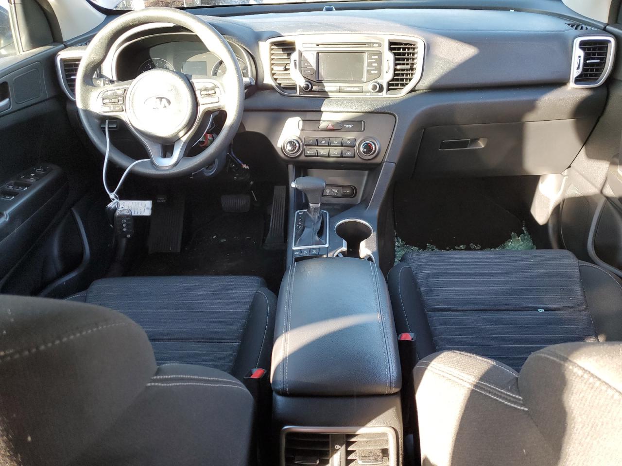2018 KIA Sportage VIN KNDPMCAC7J7378676 Copart auction photo, vandalism damage thumbnail 8