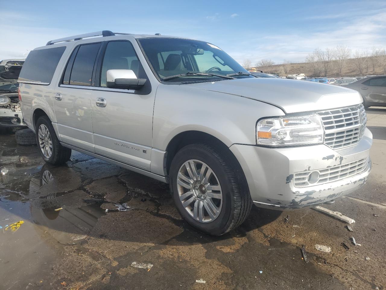2010 Lincoln Navigator VIN 5LMJJ3J5XAEJ00018 Copart auction photo, rear end damage thumbnail 4