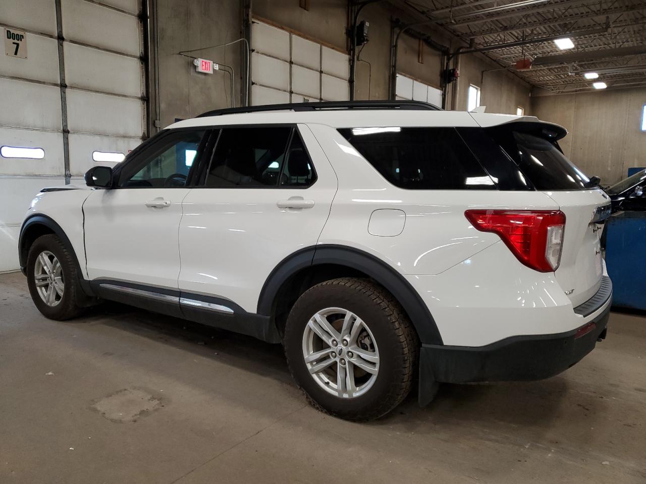 2022 Ford Explorer VIN 1FMSK8DH0NGB27438 Copart auction photo, front end damage thumbnail 2