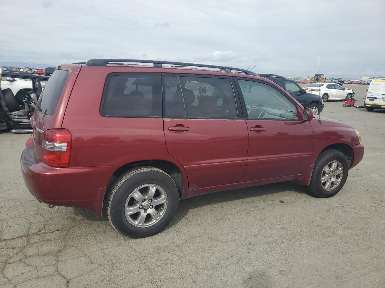 2005 Toyota Highlander VIN JTEEP21A950093107 Copart auction photo, minor dent/scratches damage thumbnail 3