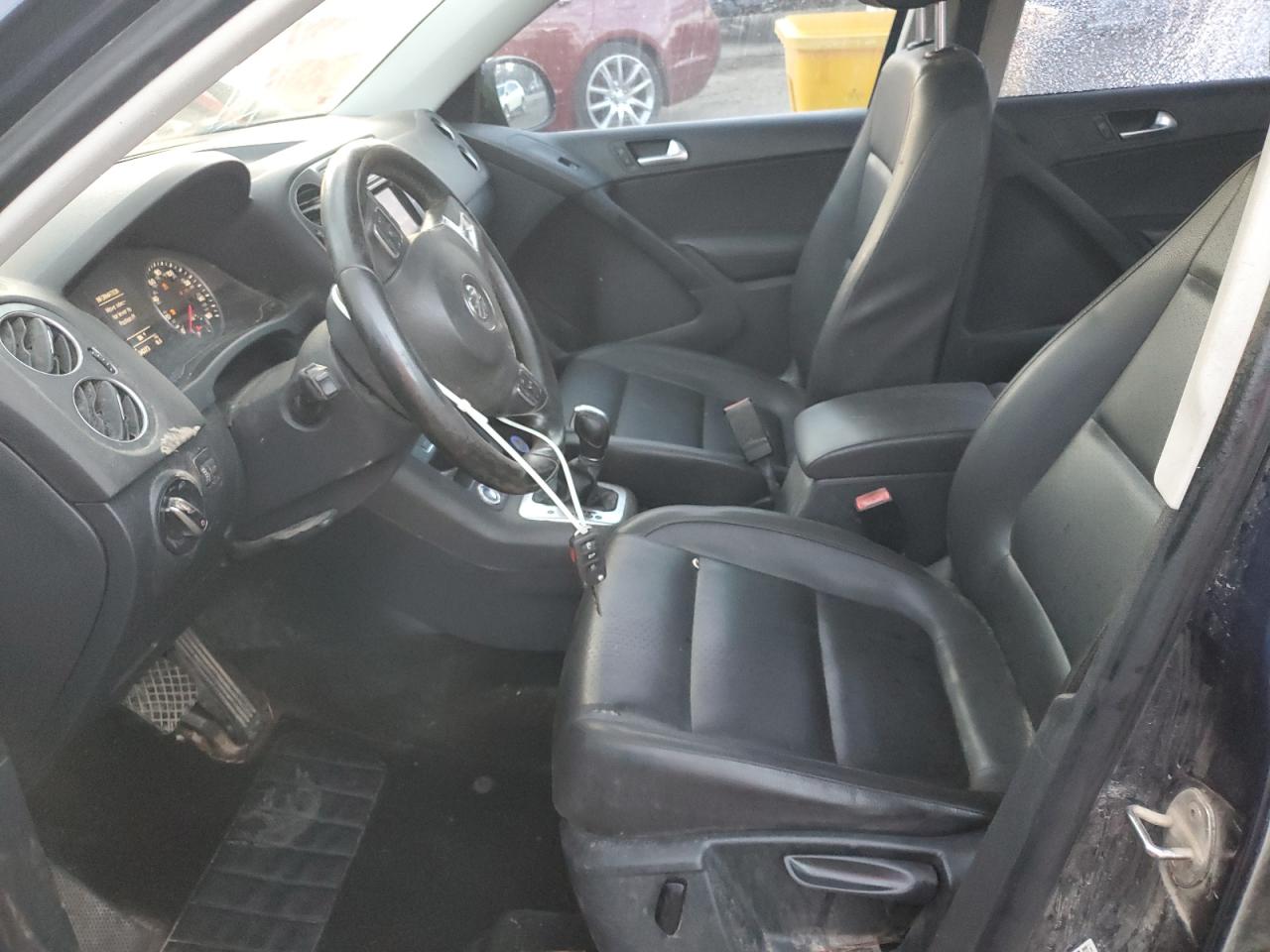 2016 Volkswagen Tiguan VIN WVGAV7AX7GW518569 Copart auction photo, all over damage thumbnail 7