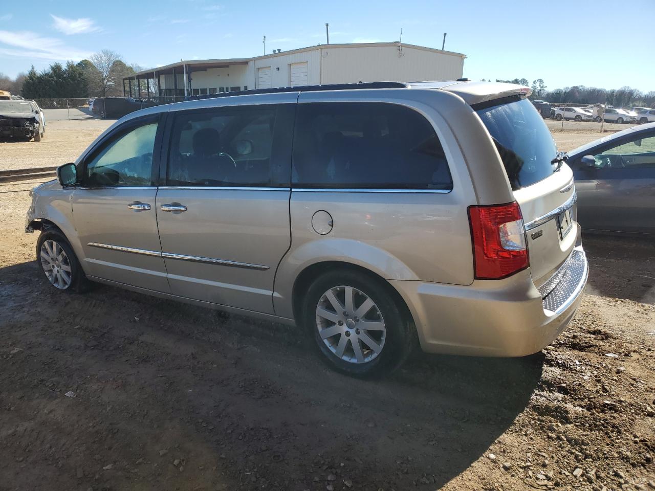 2015 Chrysler Town & Country VIN 2C4RC1BG4FR561699 Copart auction photo, front end damage thumbnail 2