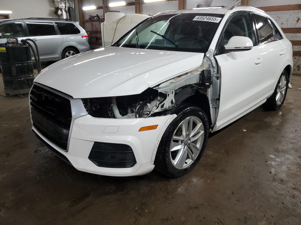 2017 Audi Q3 VIN WA1BCCFS2HR013957 - Copart auction photo