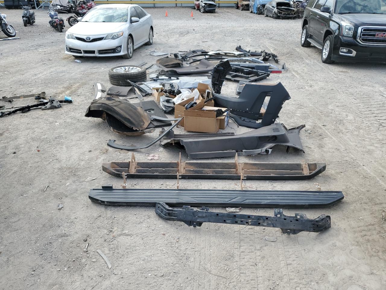 2021 Cadillac Escalade VIN 1GYS4KKL6MR450280 Copart auction photo, all over damage thumbnail 13