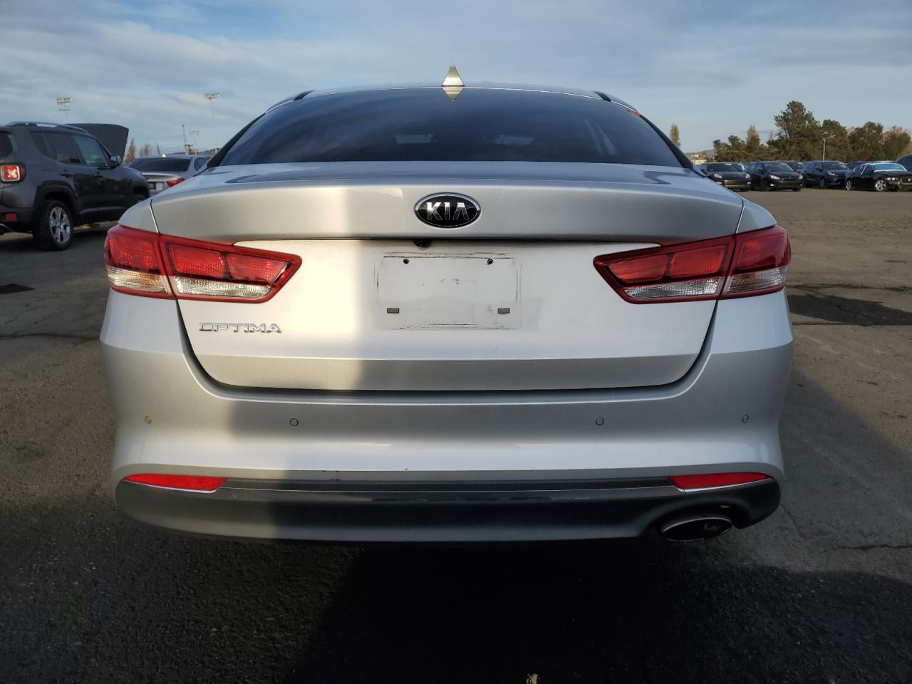 2018 KIA Optima VIN 5XXGT4L38JG251349 Copart auction photo, side damage thumbnail 6