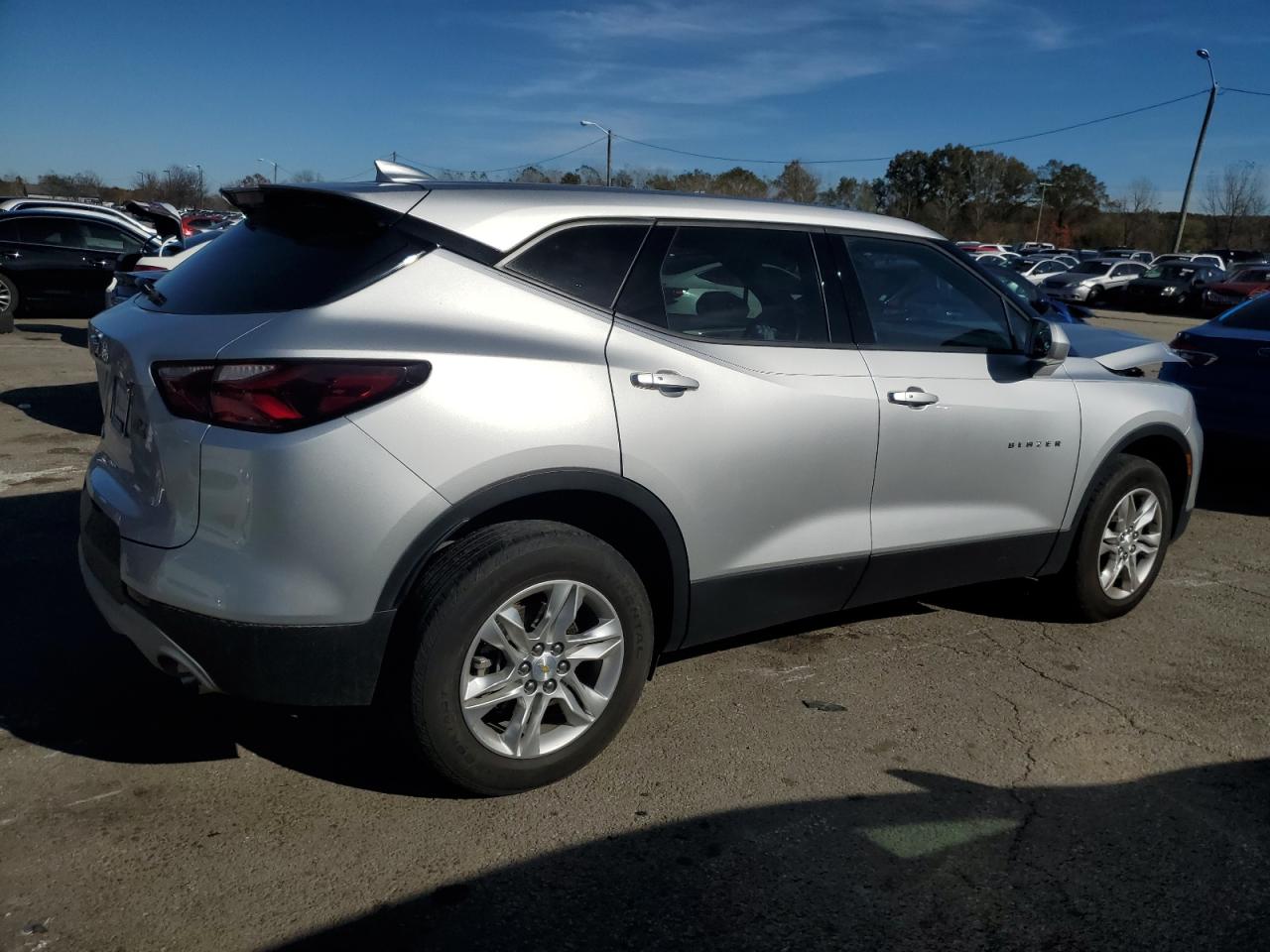 2020 Chevrolet Blazer VIN 3GNKBCR47LS653004 Copart auction photo, front end / minor dent/scratches damage thumbnail 3