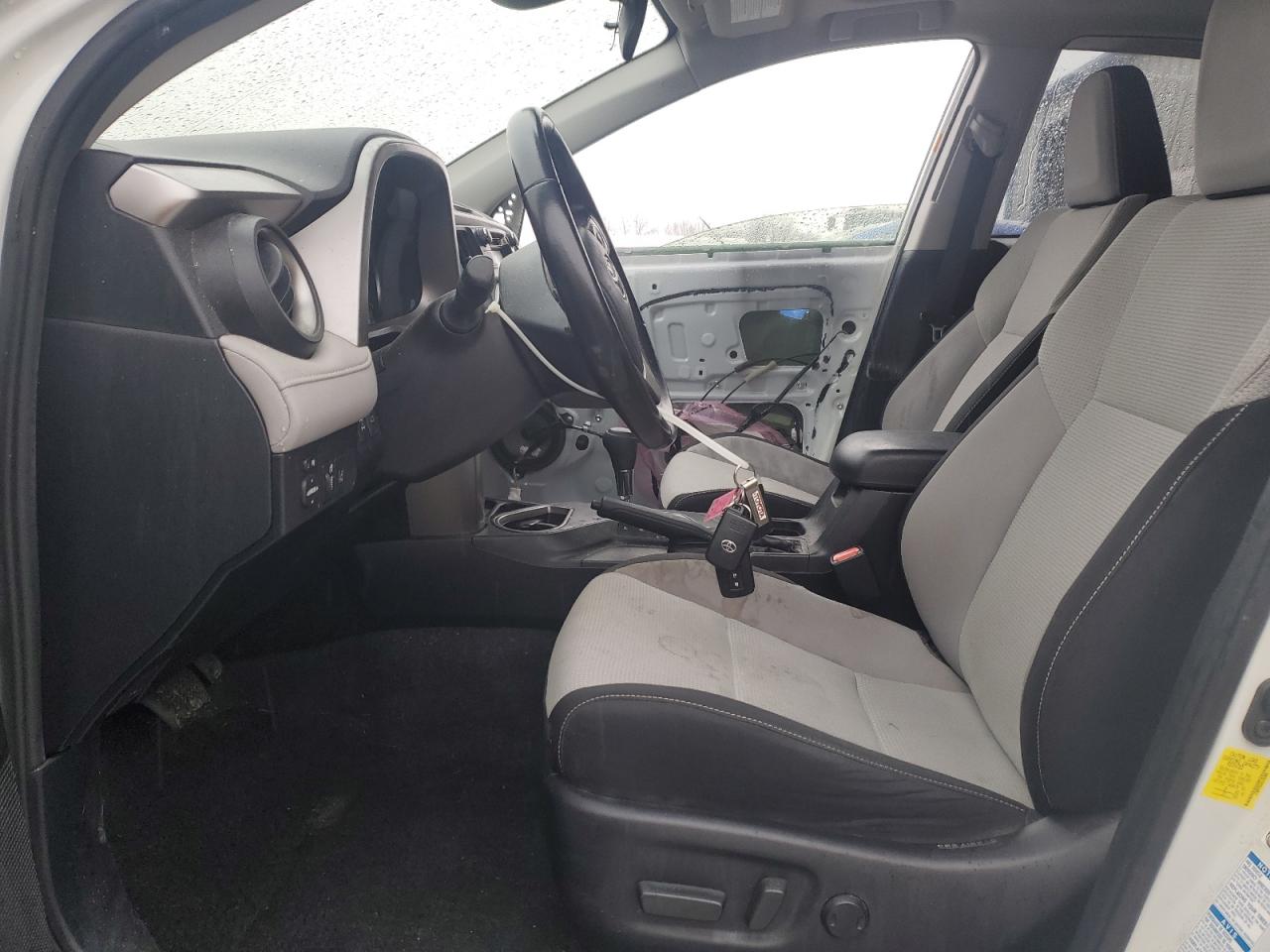 2018 Toyota RAV 4 VIN JTMRFREV6JJ192096 Copart auction photo, front end / side damage thumbnail 7