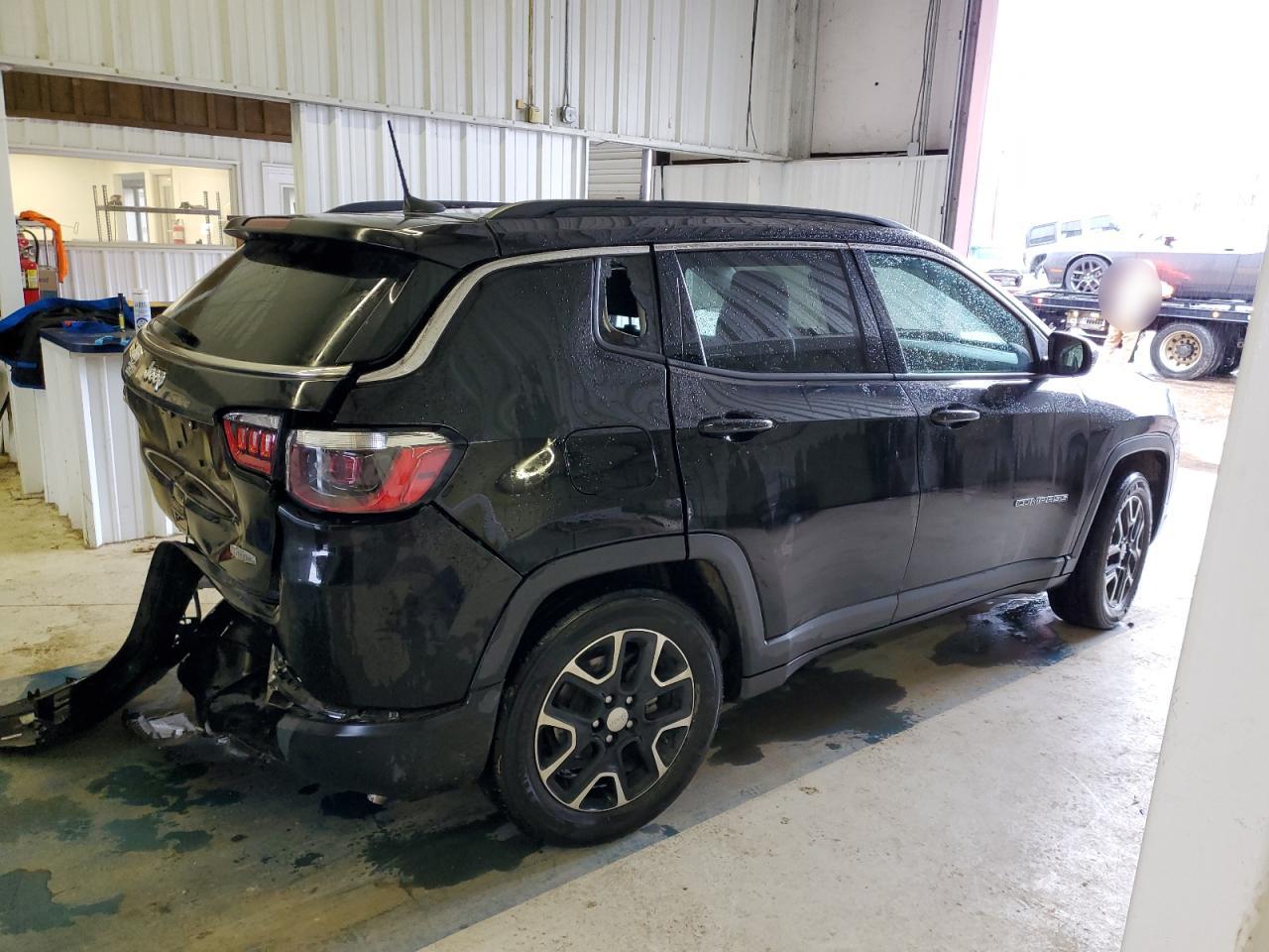 2022 Jeep Compass VIN 3C4NJCBB4NT106495 Copart auction photo, rear end damage thumbnail 3