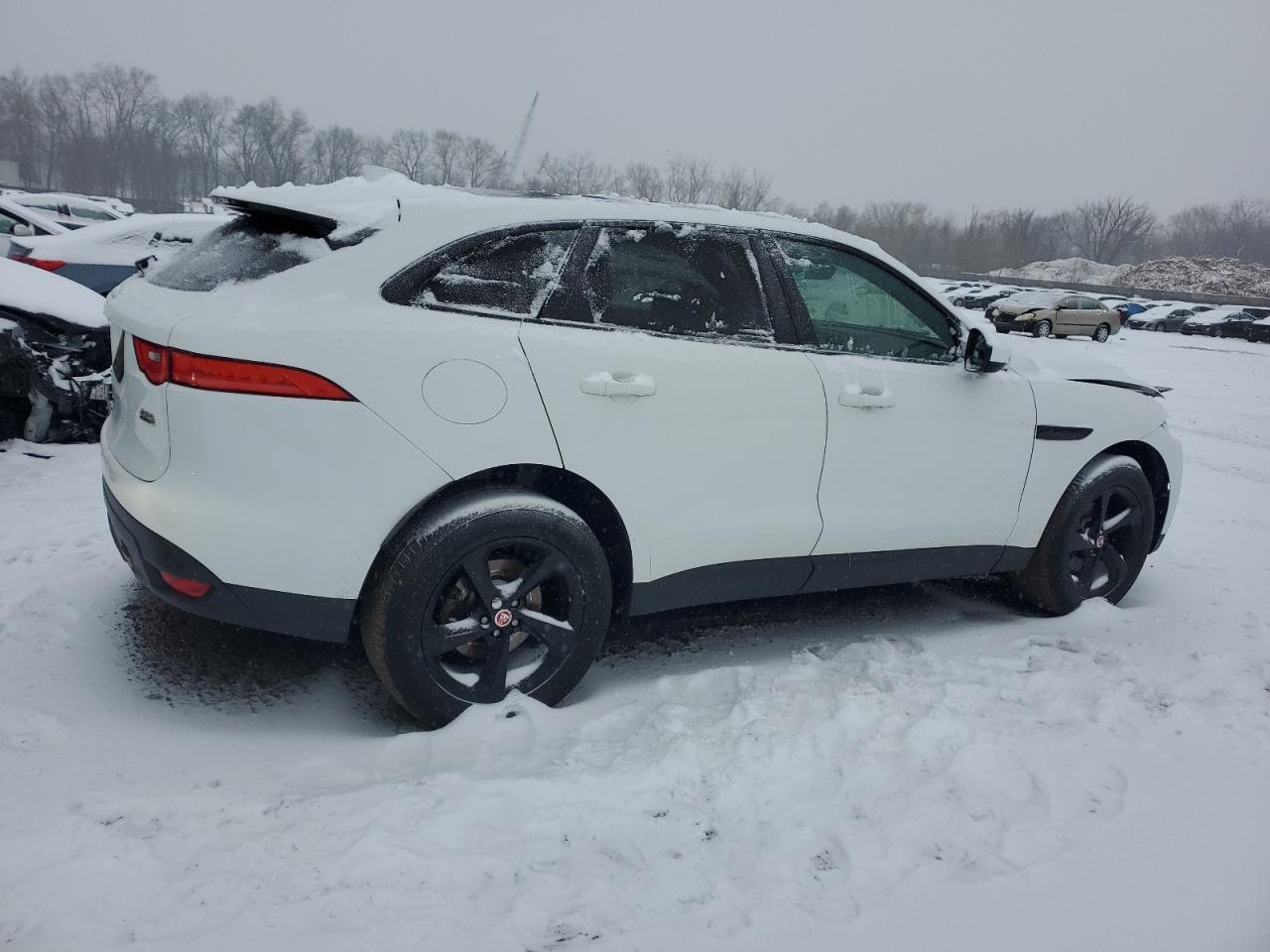 2019 Jaguar F-Pace VIN SADCK2FX3KA398393 Copart auction photo, front end damage thumbnail 3
