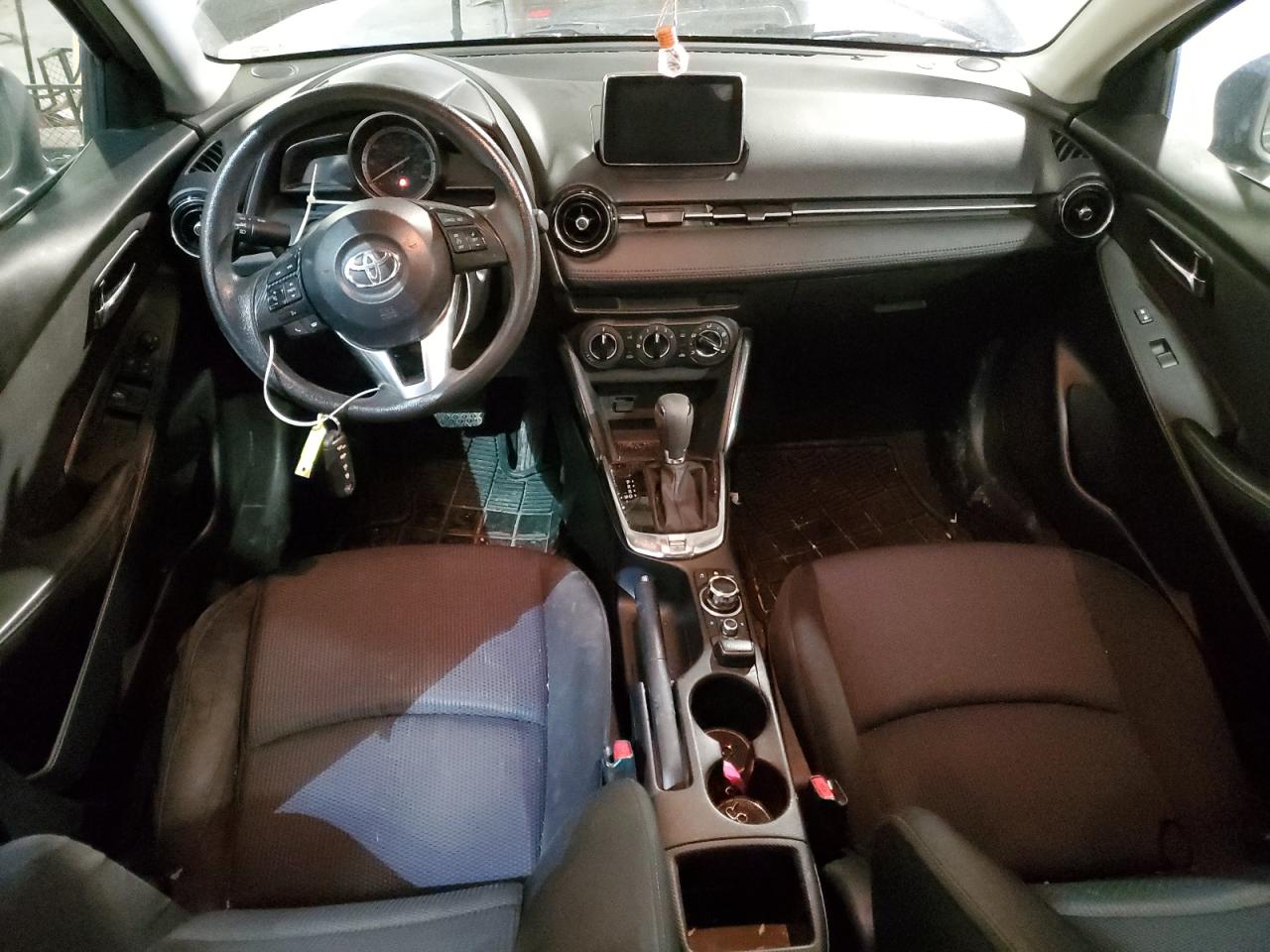 2017 Toyota Yaris VIN 3MYDLBYV6HY179717 Copart auction photo, front end / undercarriage damage thumbnail 8