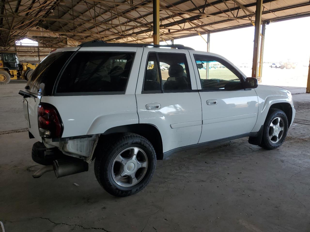 2008 Chevrolet TrailBlazer VIN 1GNDS13S282140623 Copart auction photo, rear end damage thumbnail 3