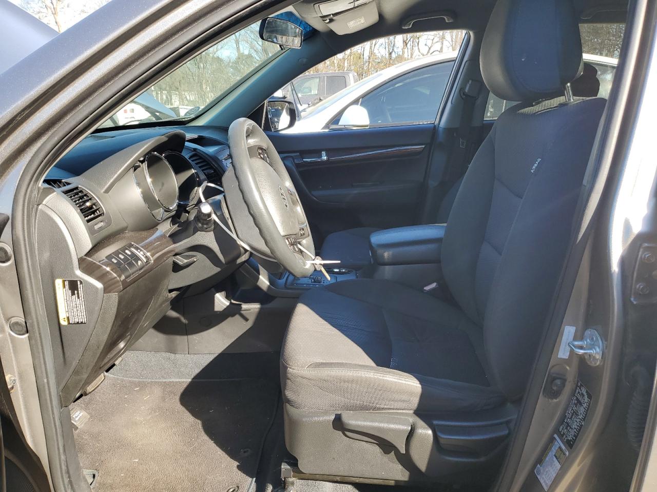 2011 KIA Sorento VIN 5XYKT3A16BG168974 Copart auction photo, minor dent/scratches damage thumbnail 7