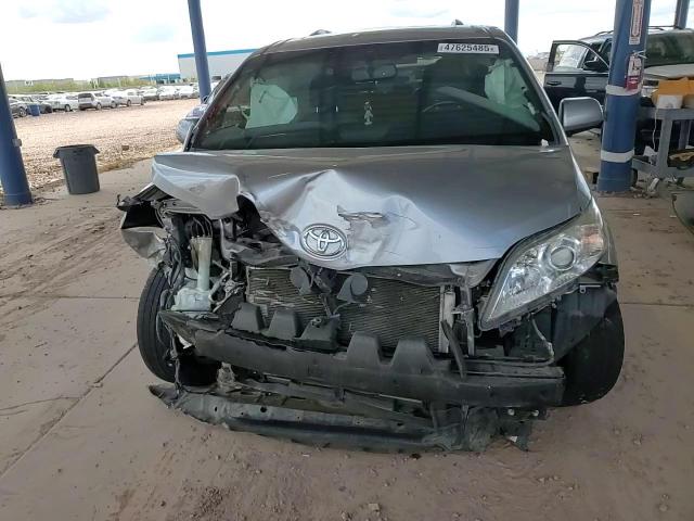 2017 Toyota Sienna VIN 5TDYZ3DC5HS837530 Copart auction photo, front end damage thumbnail 12