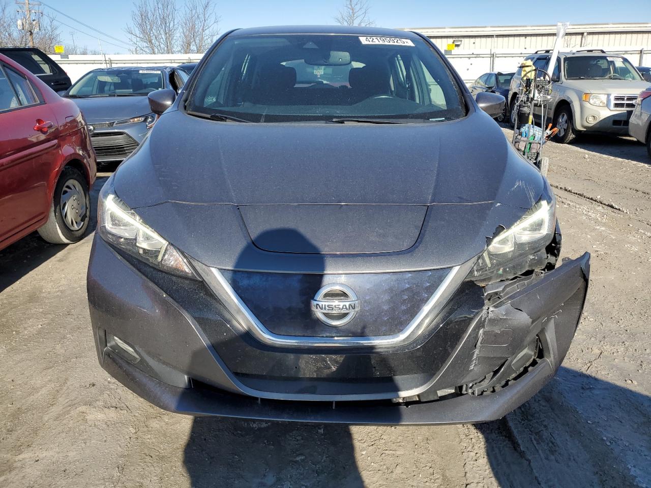 2018 Nissan Leaf VIN 1N4AZ1CP7JC305770 Copart auction photo, front end / side damage thumbnail 5