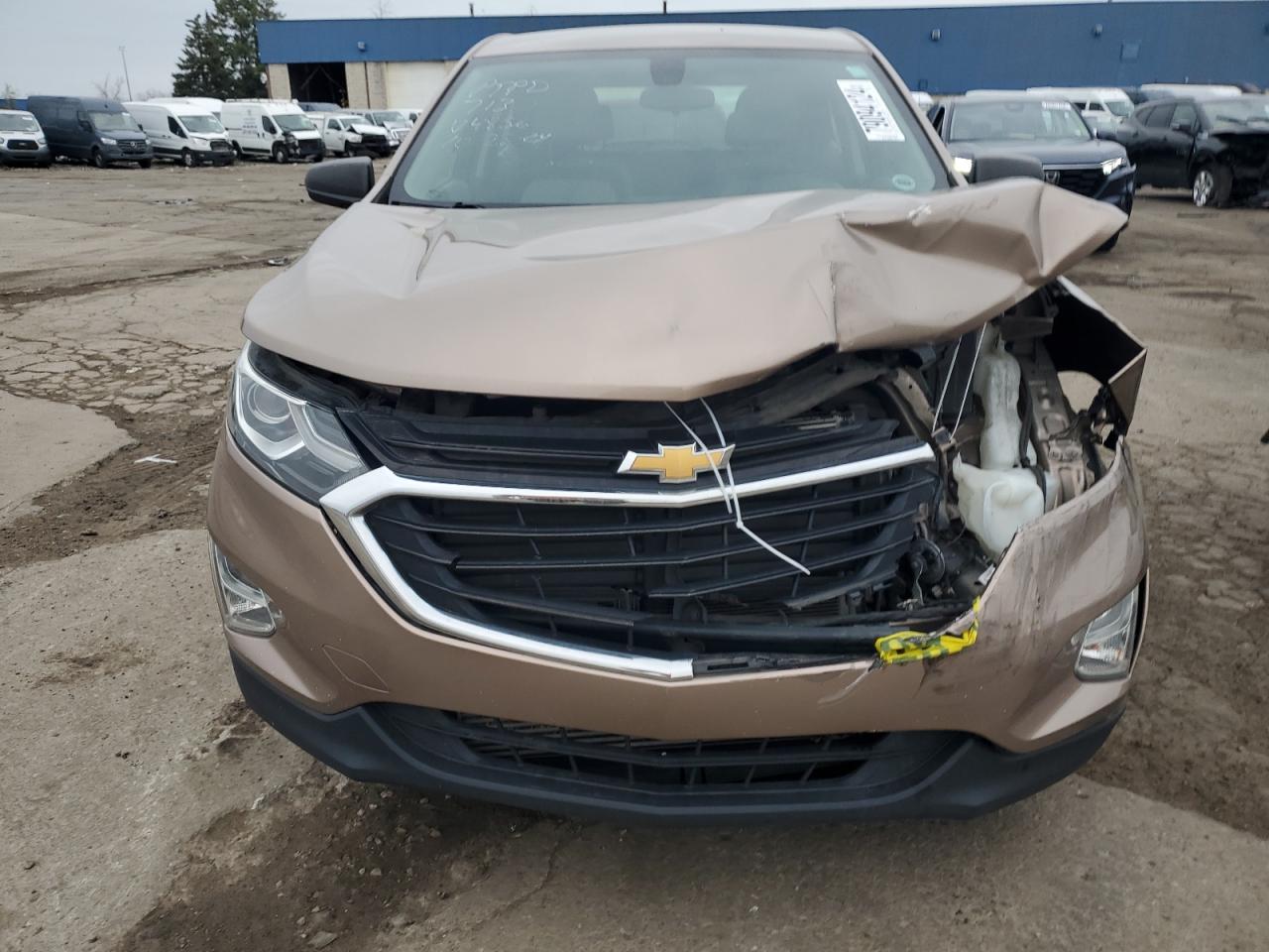 2019 Chevrolet Equinox VIN 2GNAXHEV0K6264856 Copart auction photo, front end damage thumbnail 5