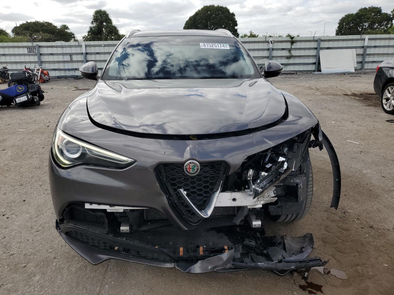 2020 Alfa Romeo Stelvio VIN ZASPAKAN5L7C75996 Copart auction photo, front end damage thumbnail 5