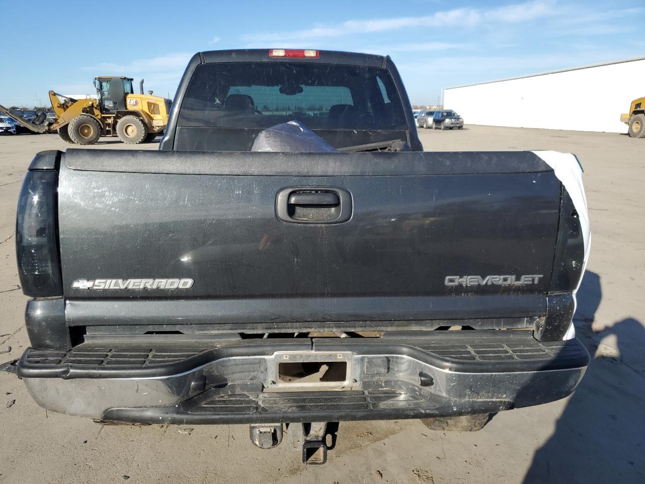 2004 Chevrolet Silverado VIN 1GCHK23134F116194 Copart auction photo, rear end / front end damage thumbnail 6
