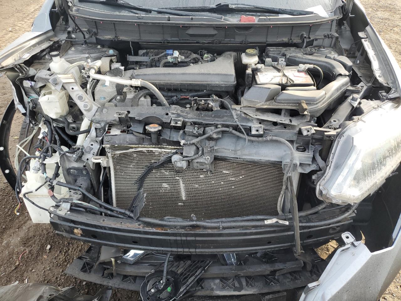2015 Nissan Rogue VIN KNMAT2MT0FP543991 Copart auction photo, front end / minor dent/scratches damage thumbnail 12
