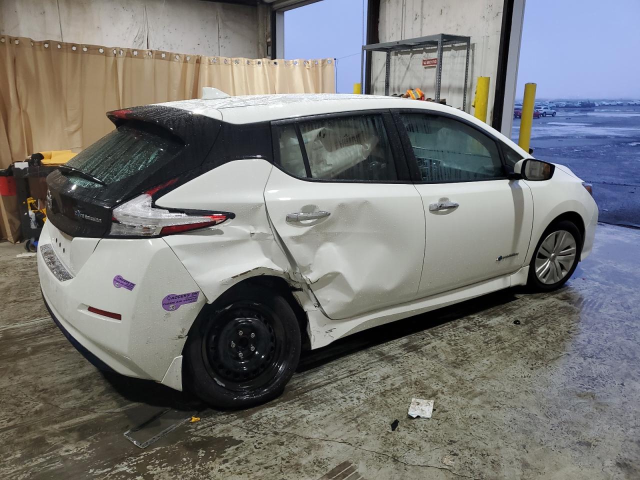 2019 Nissan Leaf VIN 1N4AZ1CP1KC317415 Copart auction photo, all over damage thumbnail 3