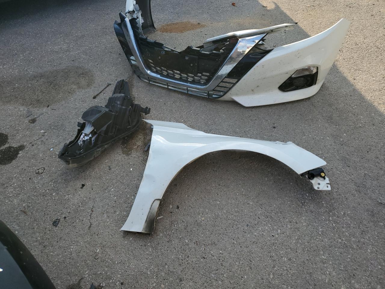 2019 Nissan Altima VIN 1N4BL4EV1KC214613 Copart auction photo, front end / side damage thumbnail 12