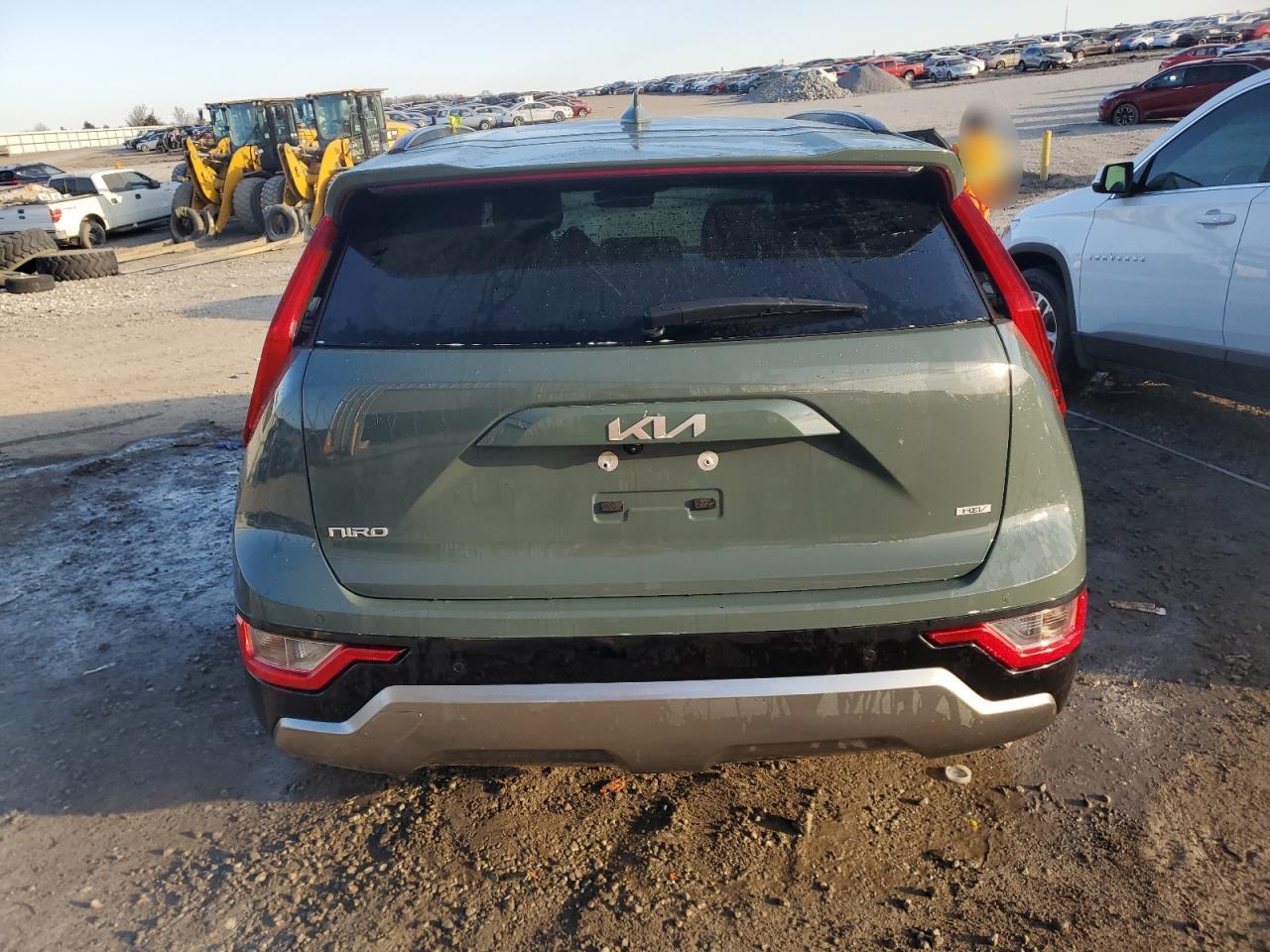 2023 KIA Niro VIN KNDCT3LE4P5095642 Copart auction photo, water/flood damage thumbnail 6