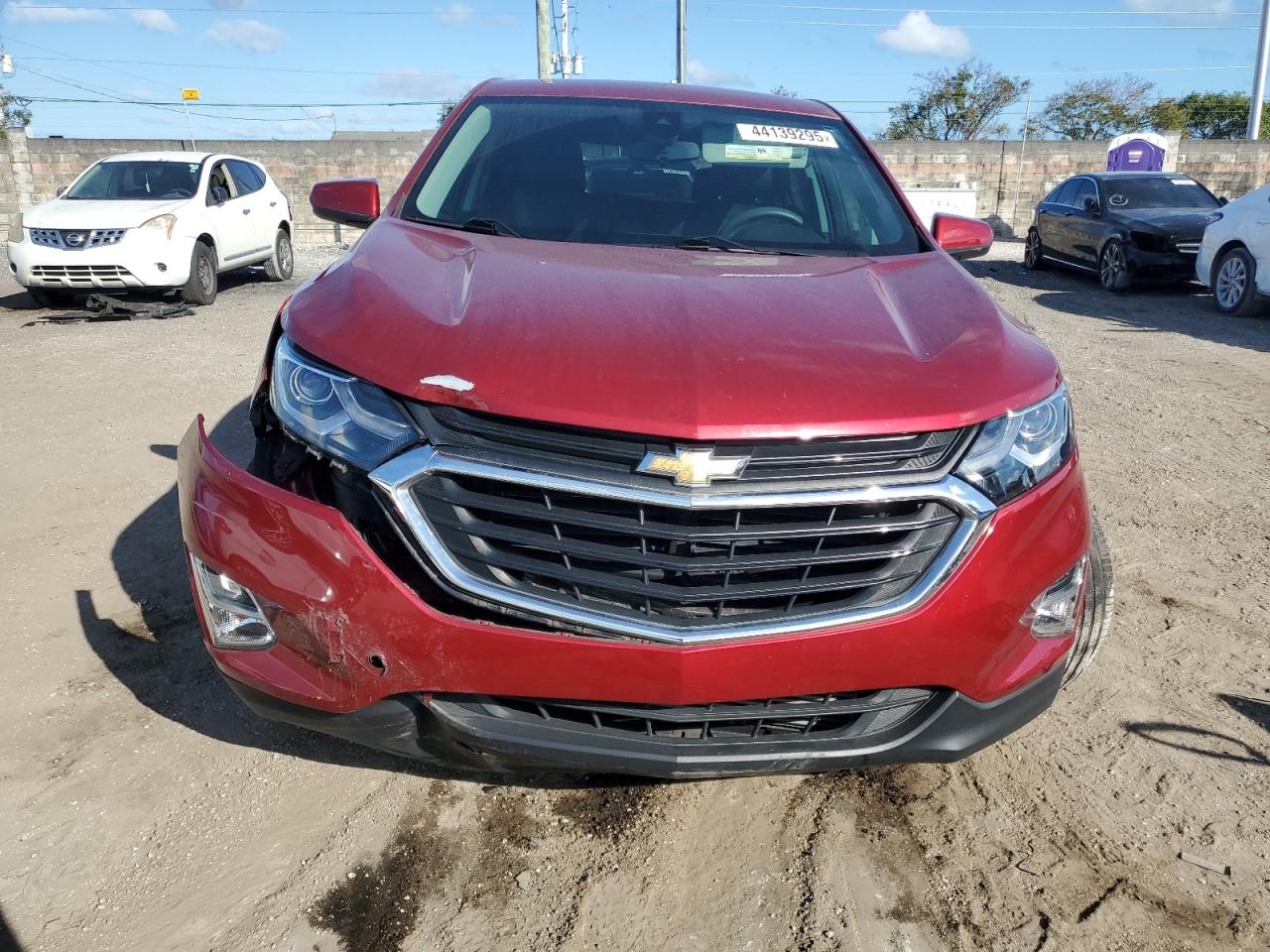2020 Chevrolet Equinox VIN 2GNAXKEV5L6117298 Copart auction photo, front end damage thumbnail 5