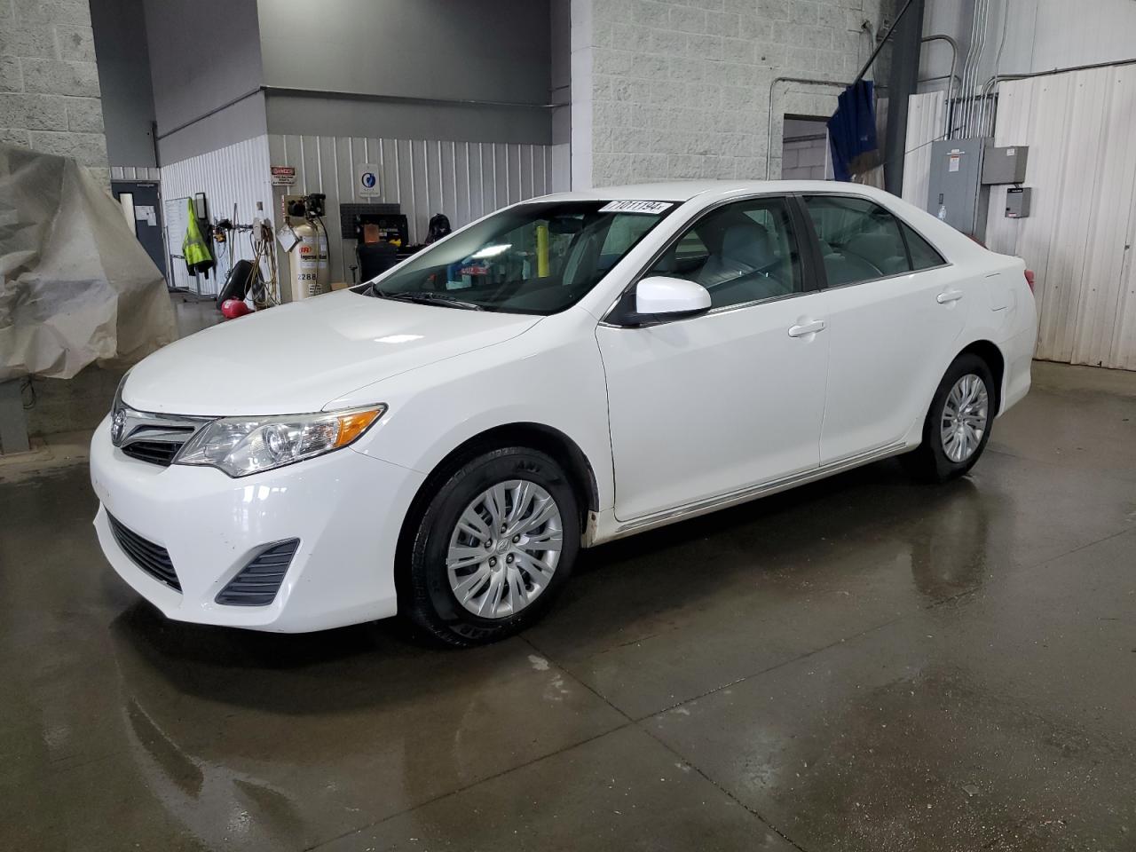 2014 Toyota Camry VIN 4T4BF1FK9ER413297