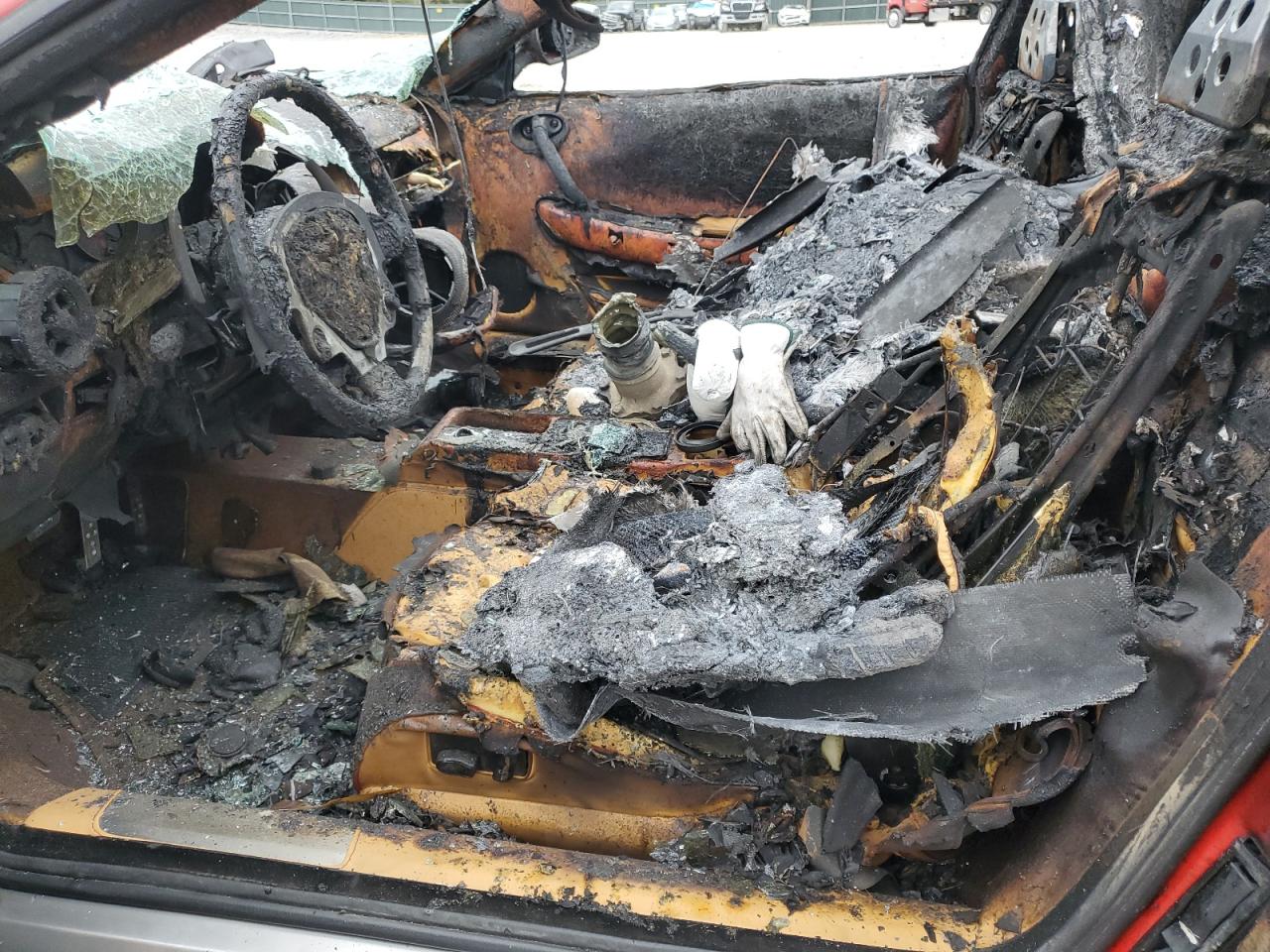 2007 Ferrari F430 VIN ZFFEW58A070155027 Copart auction photo, burn - engine / burn - interior damage thumbnail 7
