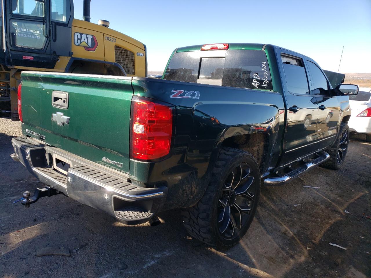 2015 Chevrolet Silverado VIN 3GCUKREC1FG155602 Copart auction photo, front end damage thumbnail 3