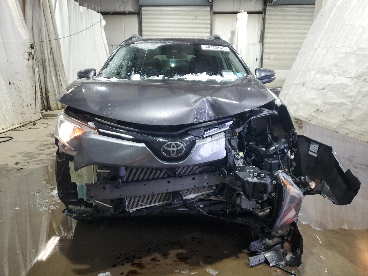 2018 Toyota RAV 4 VIN JTMRFREV3JJ226107 Copart auction photo, front end damage thumbnail 5
