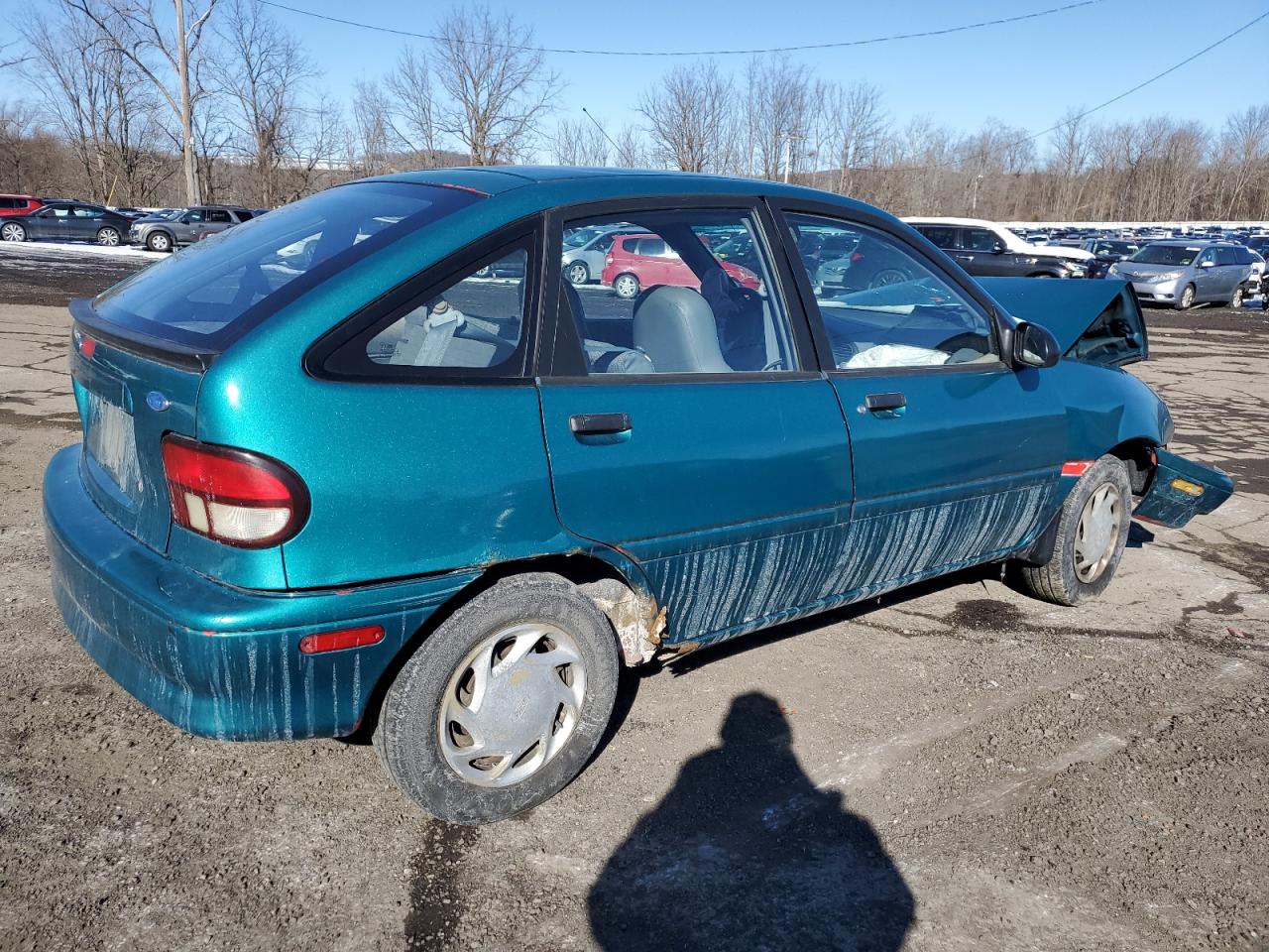 1994 Ford Aspire VIN KNJLT06H6R6107062 Copart auction photo, front end / minor dent/scratches damage thumbnail 3