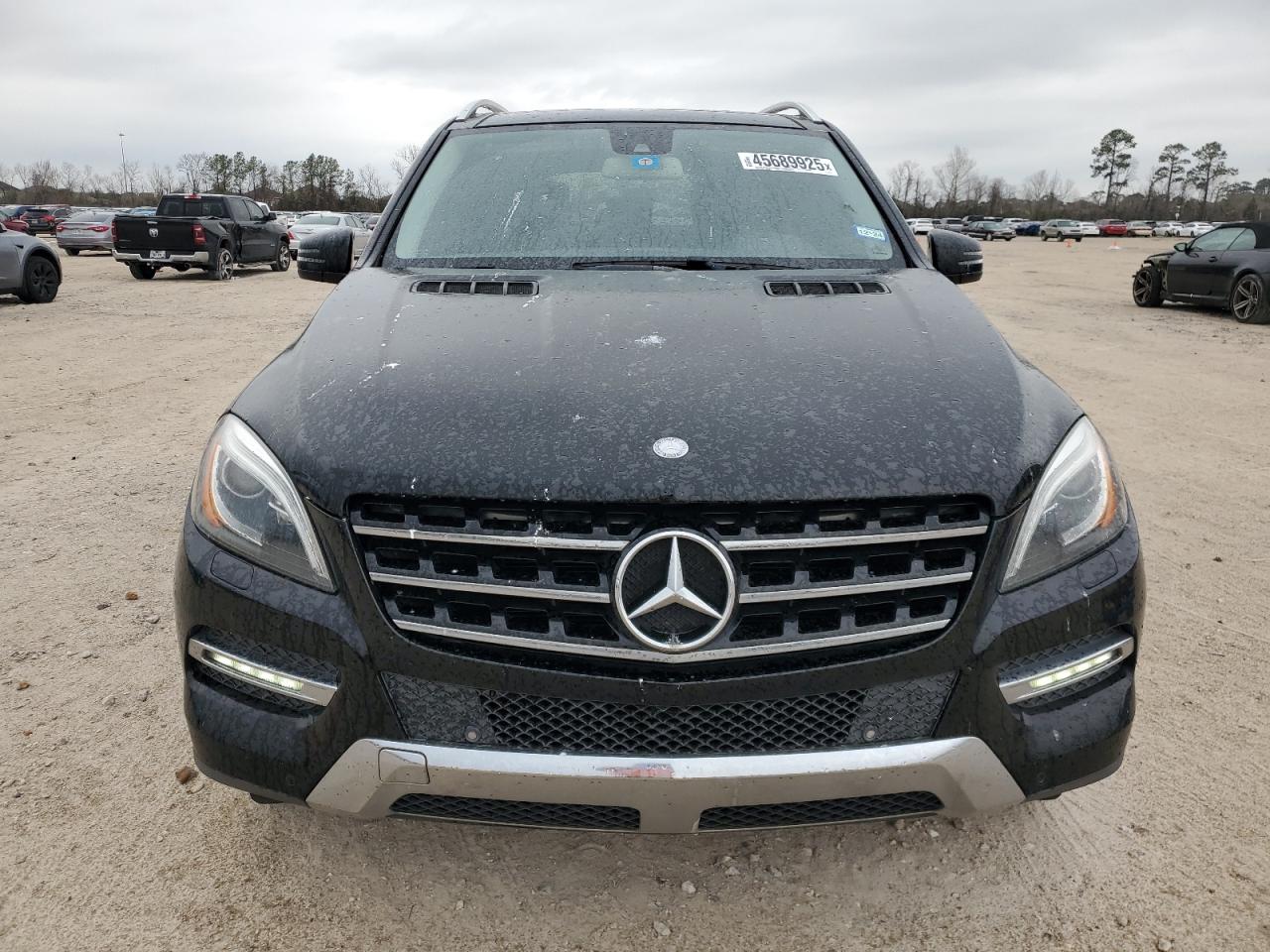 2013 Mercedes-Benz M-klasse VIN 4JGDA5HB4DA210078 Copart auction photo, side / minor dent/scratches damage thumbnail 5