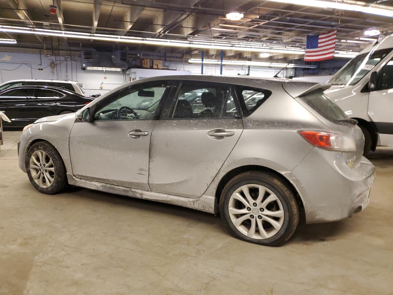 2011 Mazda 3 VIN JM1BL1K65B1371868 Copart auction photo, front end / minor dent/scratches damage thumbnail 2
