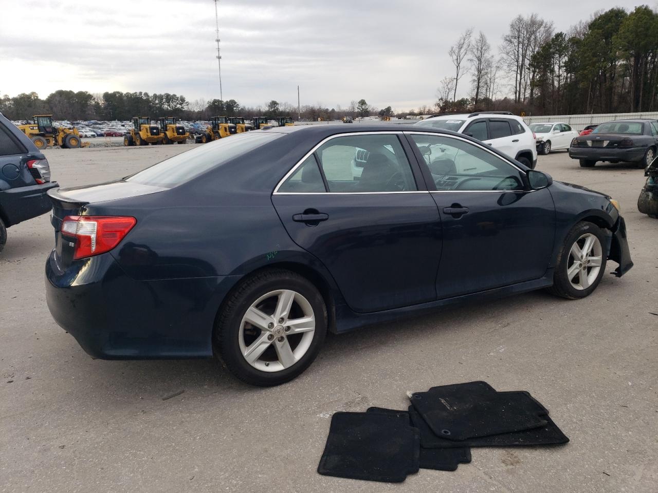 2013 Toyota Camry VIN 4T1BF1FK3DU238702 Copart auction photo, front end damage thumbnail 3