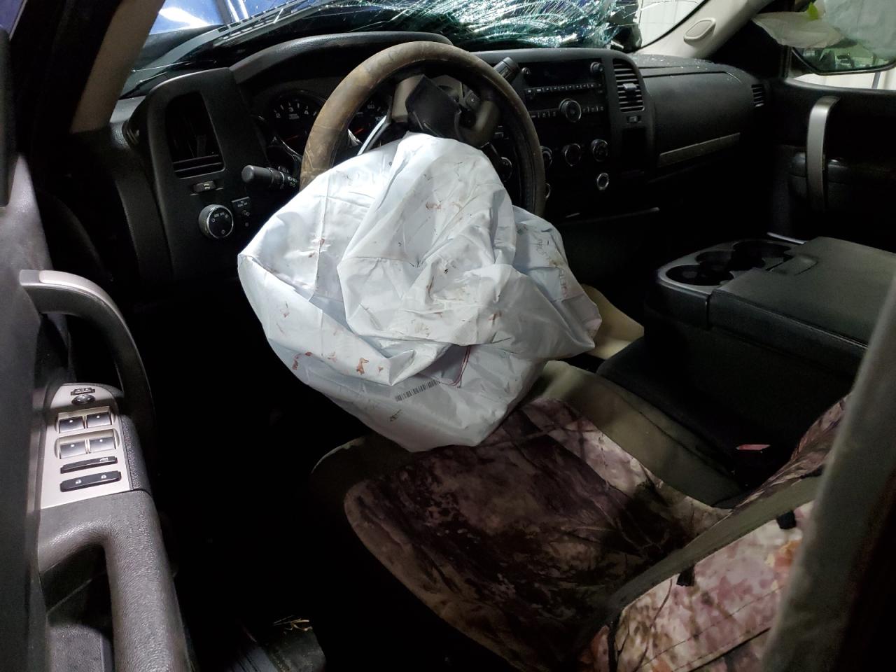 2011 Chevrolet Silverado VIN 1GCVKSE20BZ215950 Copart auction photo, front end damage thumbnail 8