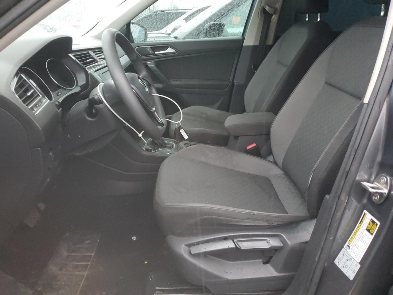 2018 Volkswagen Tiguan VIN 3VV1B7AX3JM009567 Copart auction photo, front end / side damage thumbnail 7