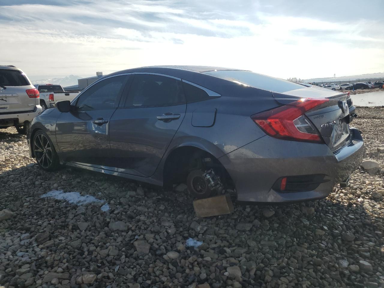 2020 Honda Civic VIN 19XFC2F84LE203950 Copart auction photo, rear end / side damage thumbnail 2