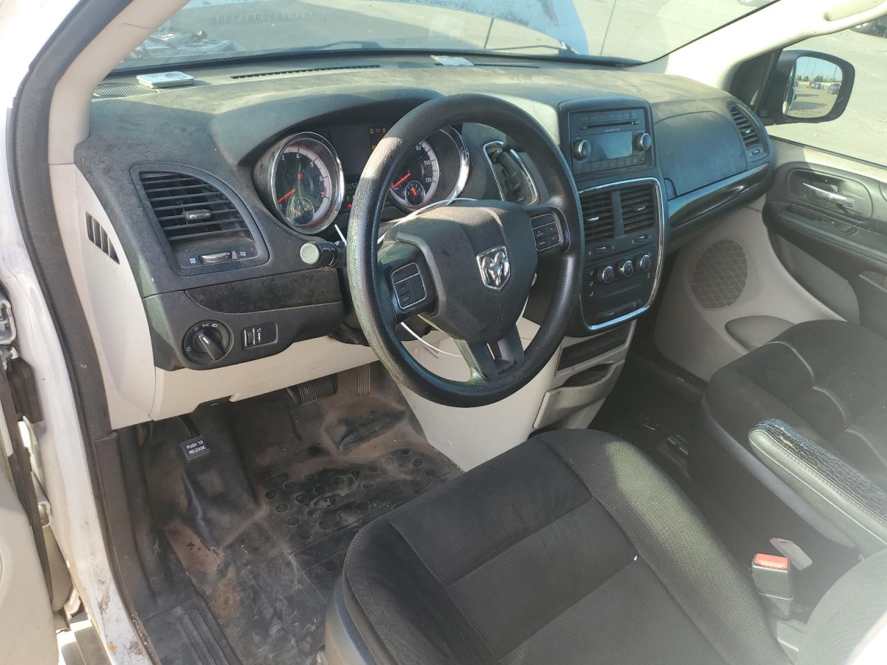 2015 RAM Cargo Van Tradesman VIN 2C4JRGAG1FR587337 Copart auction photo, all over damage thumbnail 8