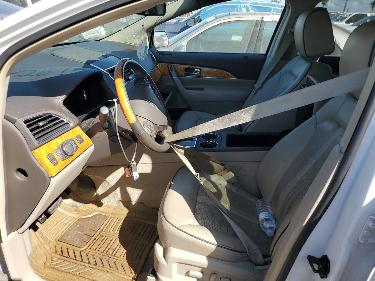 2013 Lincoln MKX VIN 2LMDJ6JKXDBL37829 Copart auction photo, water/flood damage thumbnail 7