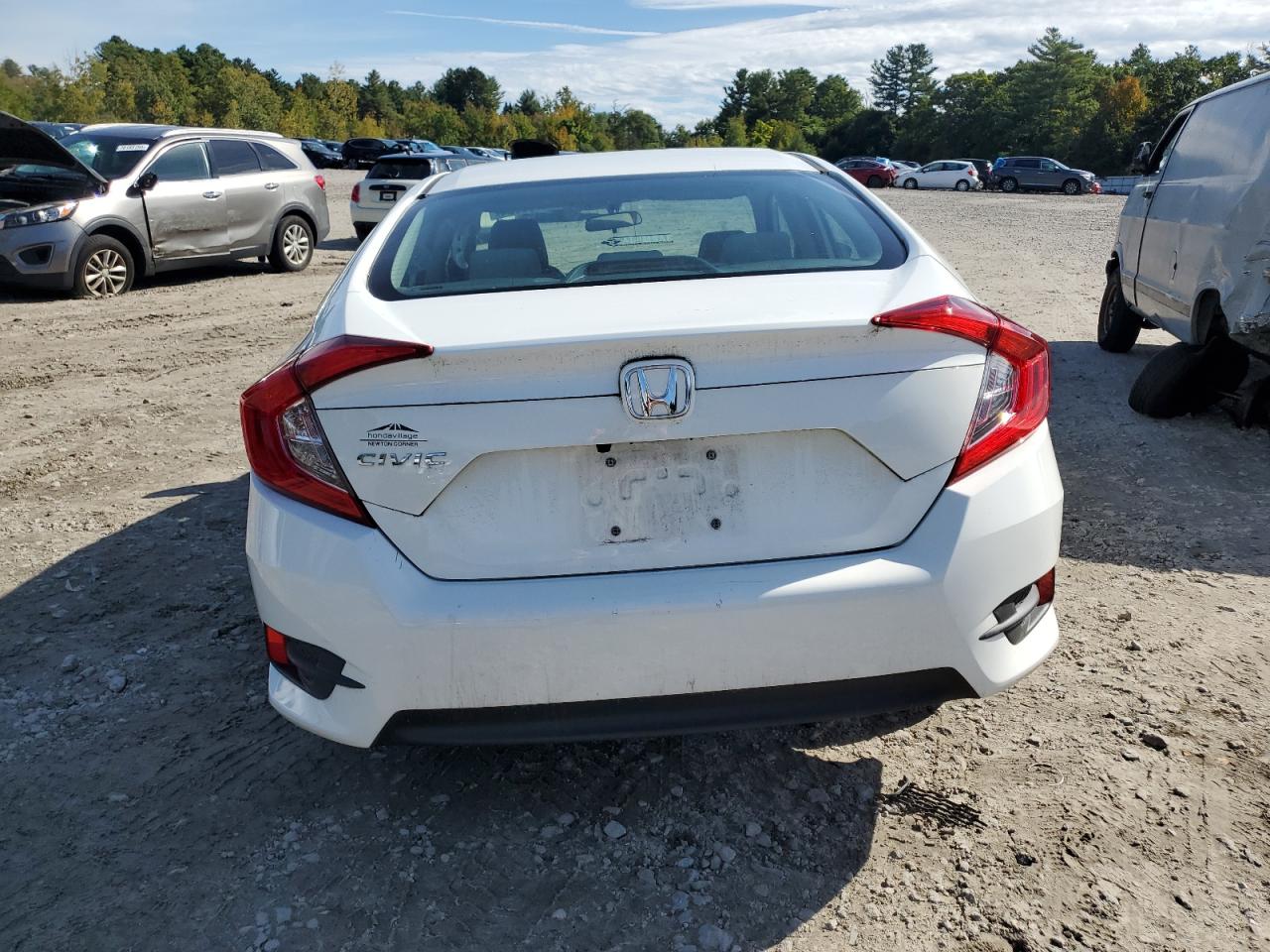 2018 Honda Civic VIN 19XFC2F54JE202848 Copart auction photo, side / front end damage thumbnail 6