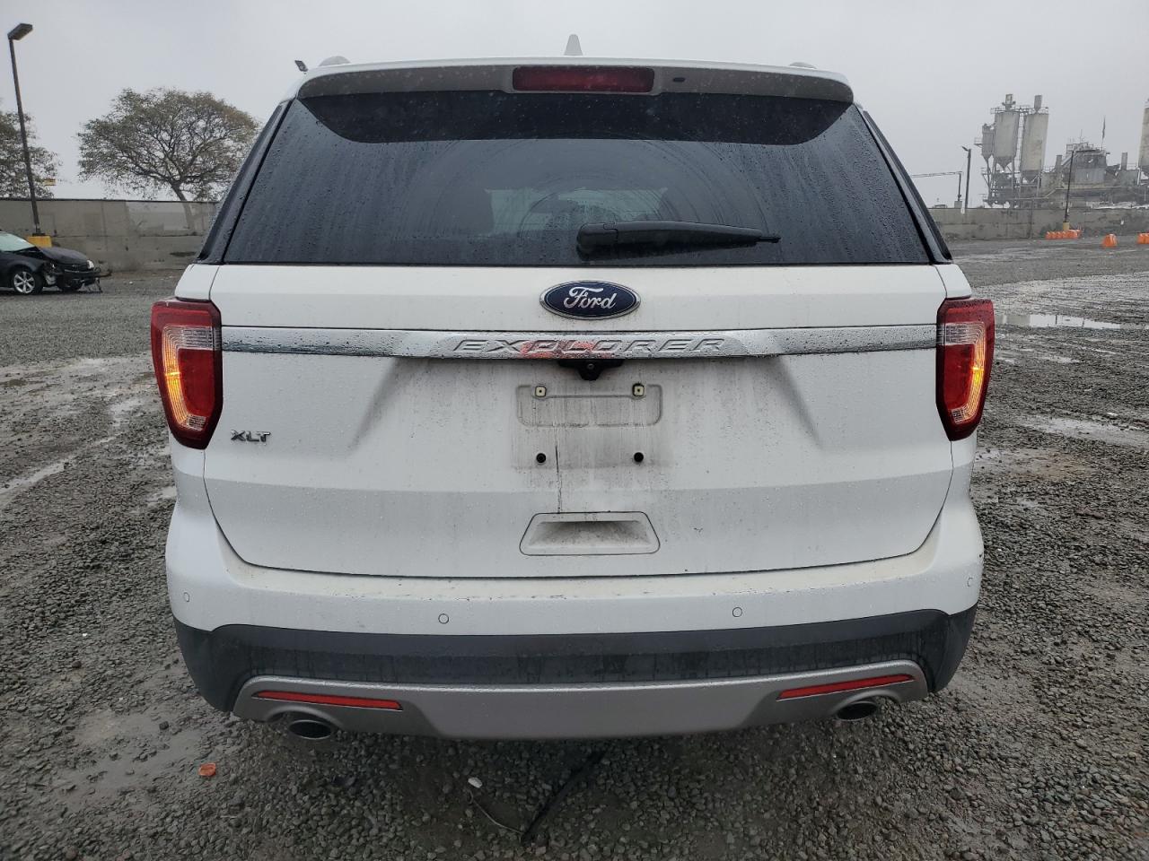 2017 Ford Explorer VIN 1FM5K7D84HGE12218 Copart auction photo, front end damage thumbnail 6