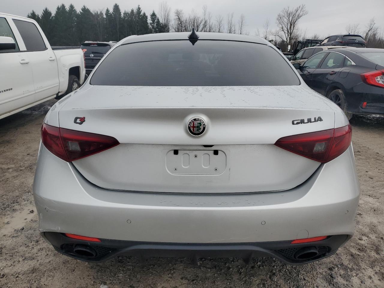 2020 Alfa Romeo Giulia VIN ZARFANAN0L7638975 Copart auction photo, vandalism damage thumbnail 6
